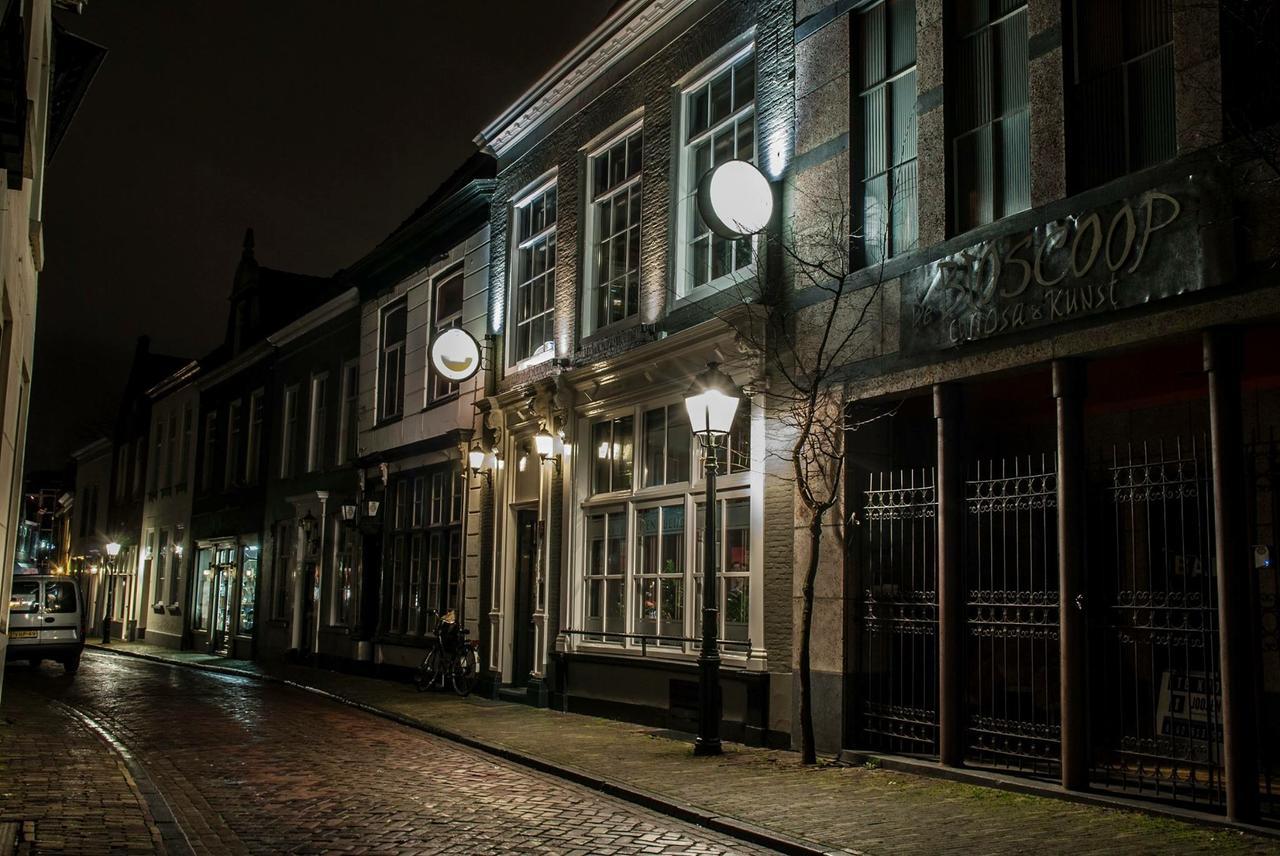 Hotel Den Berg Geertruidenberg Exterior foto